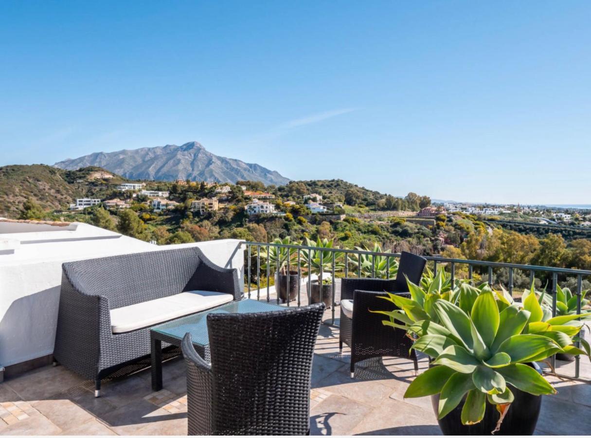 Luxury 3 Bedroom House At La Quinta Golf Course Ocean And Mountain View Benahavís Exteriör bild
