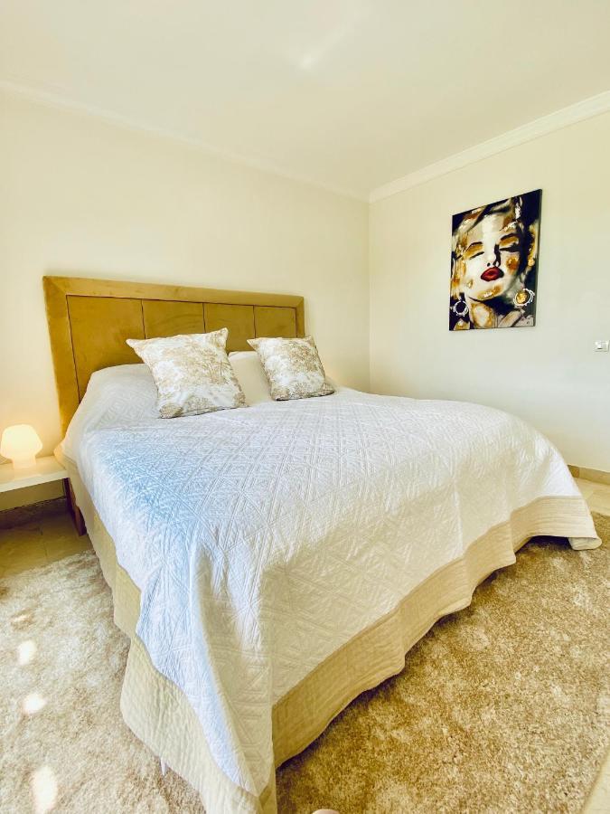Luxury 3 Bedroom House At La Quinta Golf Course Ocean And Mountain View Benahavís Exteriör bild