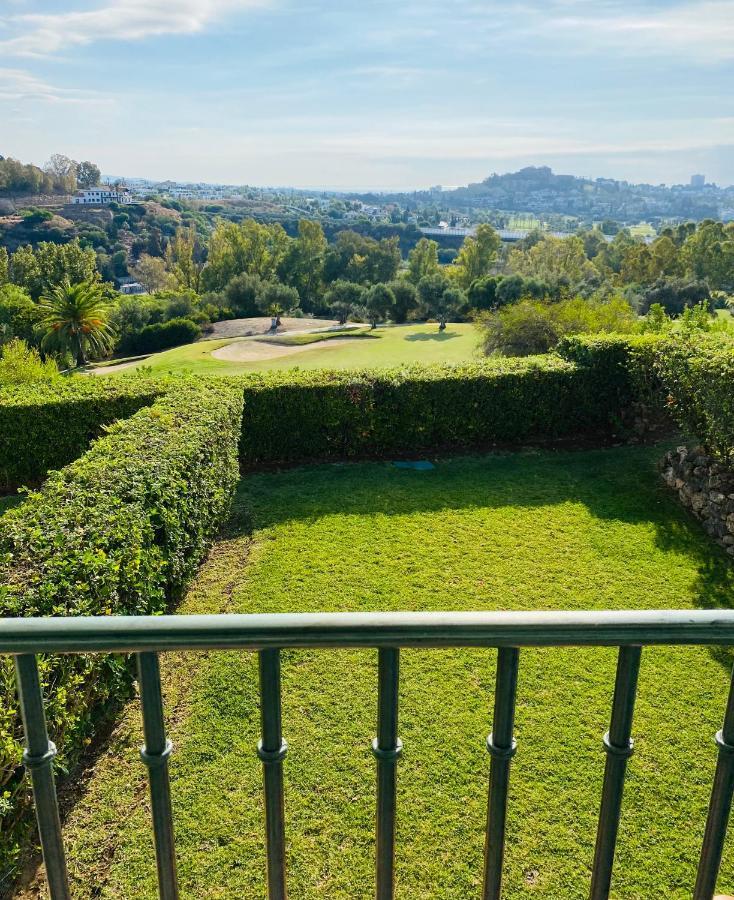 Luxury 3 Bedroom House At La Quinta Golf Course Ocean And Mountain View Benahavís Exteriör bild